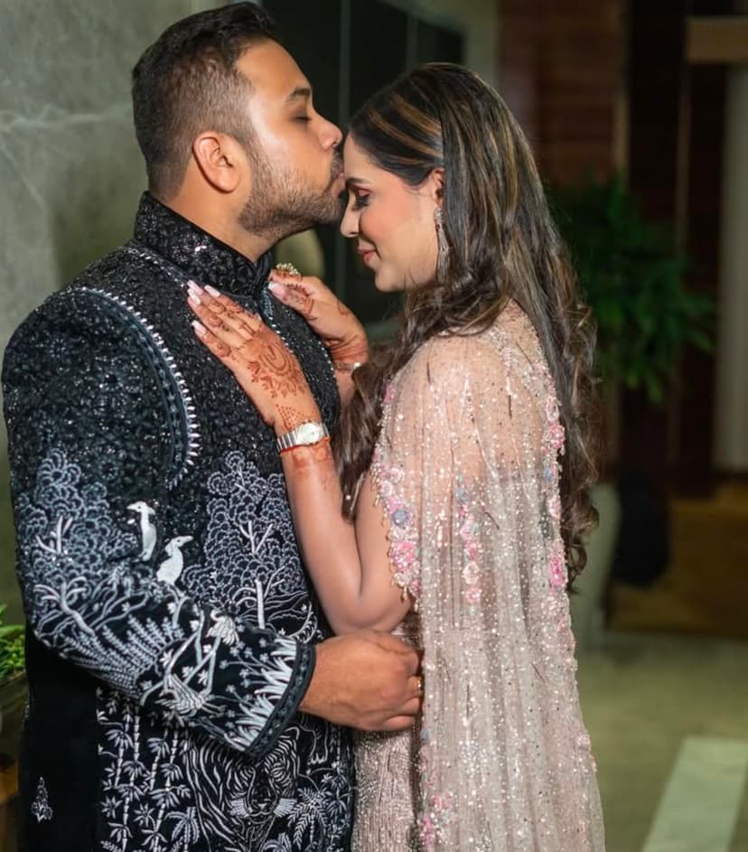 couple Mr.Ashutosh & Mrs.Ishika